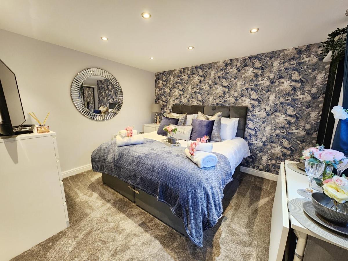Studio Apartment The Den Colnbrook Dış mekan fotoğraf